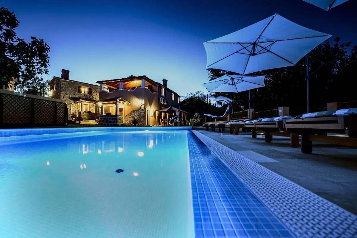Villa Dajana In Zajci - Haus Fuer 8-10 Personen Potpican 0*,  Croatia